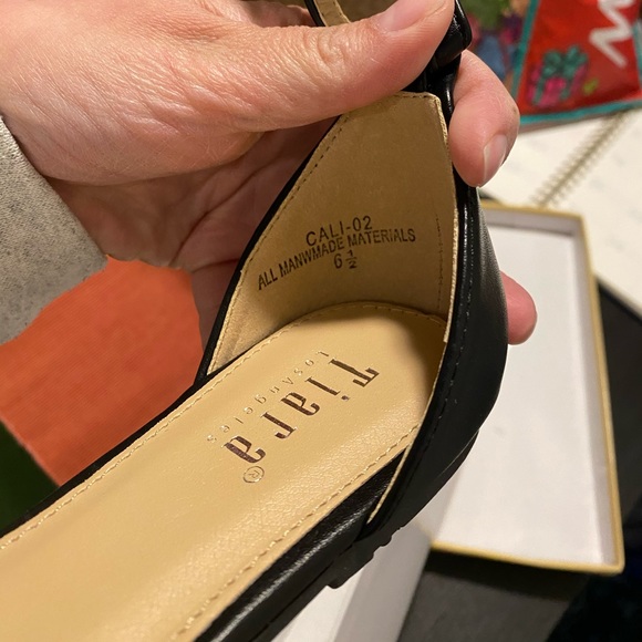 Black clear studded sandals - Picture 2 of 3